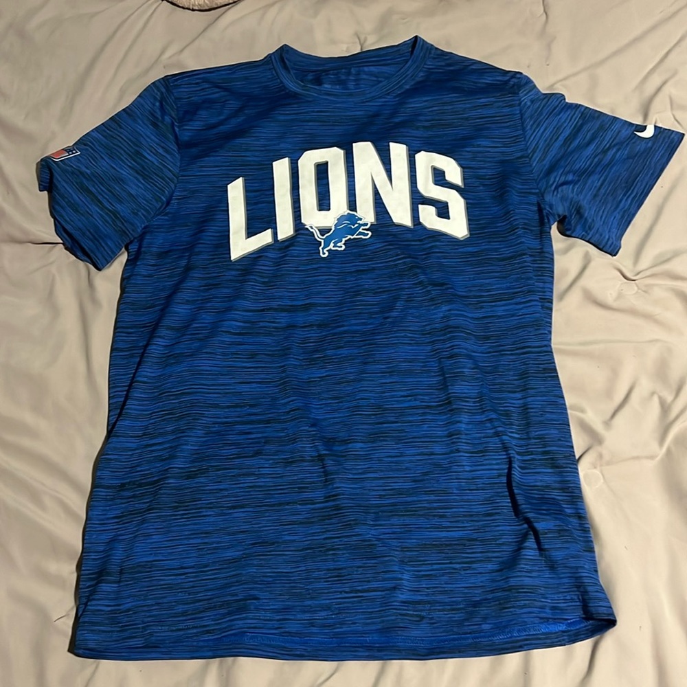 Nike Lions shirt